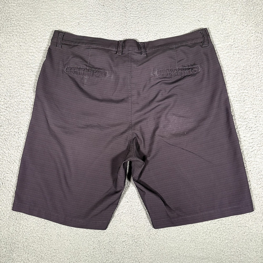 Travis Mathew Shorts Mens 40 Gray 10" Hybrid Golf Casual Preppy Performance Logo - Picture 10 of 10